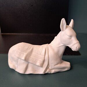Avon Nativity Collectibles Donkey White Bisque Porcelain Figurine Vintag…